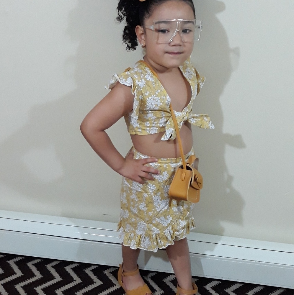 Outfits 4t top+skirt